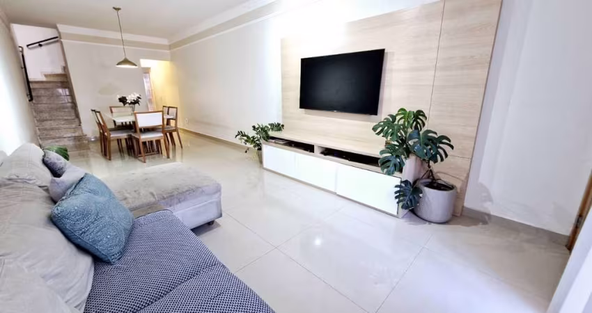 Imperdível sobrado para venda com 3 quartos, sendo 3 suítes, 144m²