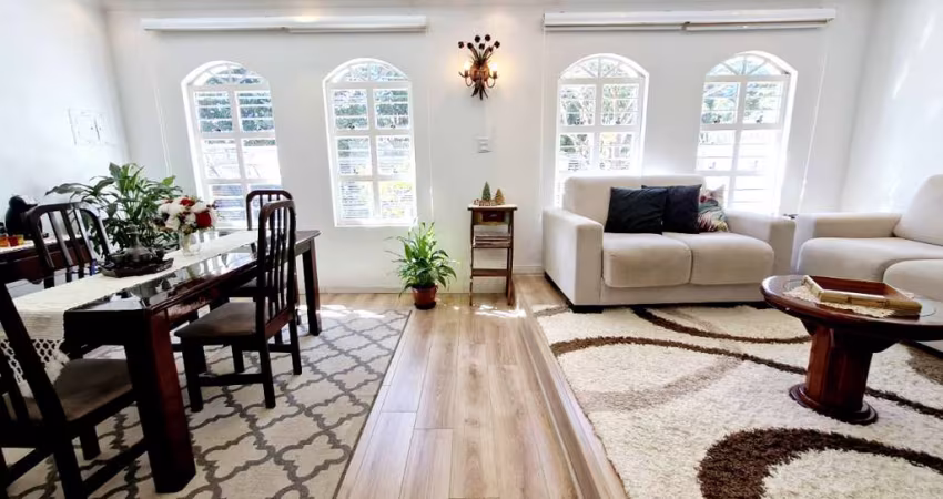 Excelente casa tipo para venda com 3 quartos, sendo 2 suítes, 136m²