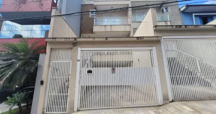 Atraente sobrado para venda com 3 quartos, sendo 3 suítes, 245.8m²