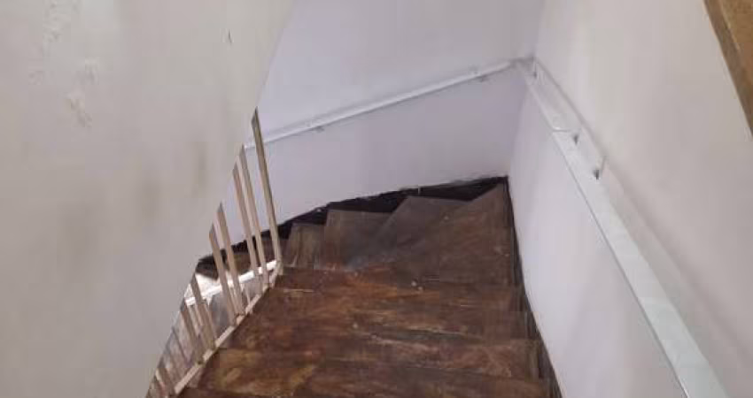 Confortável sobrado para venda com 3 quartos, 128m²