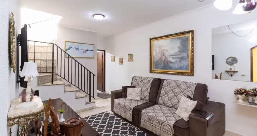 Versátil sobrado para venda com 3 quartos, sendo 1 suíte, 123m²