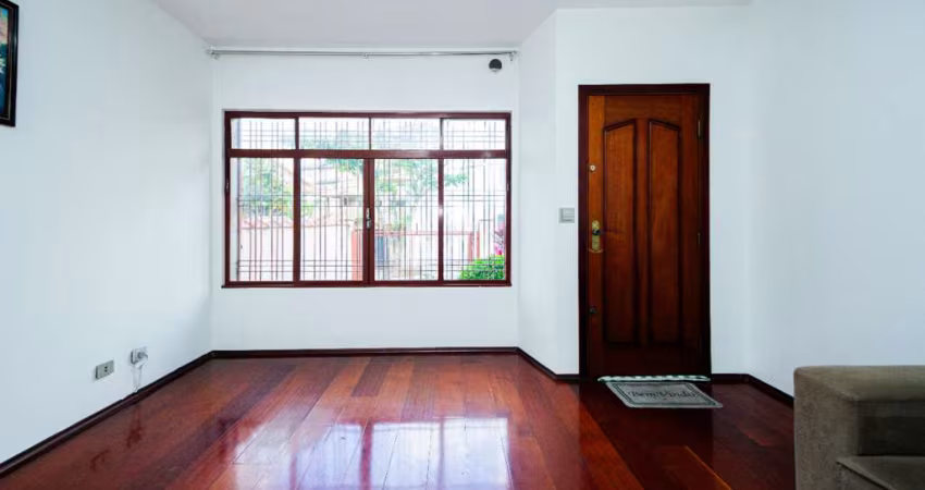 Versátil casa tipo para venda com 5 quartos, sendo 1 suíte, 247m²