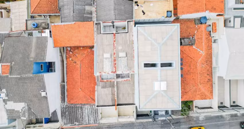 Funcional sobrado para venda em parada inglesa com 3 quartos, sendo 3 suítes, 120m²