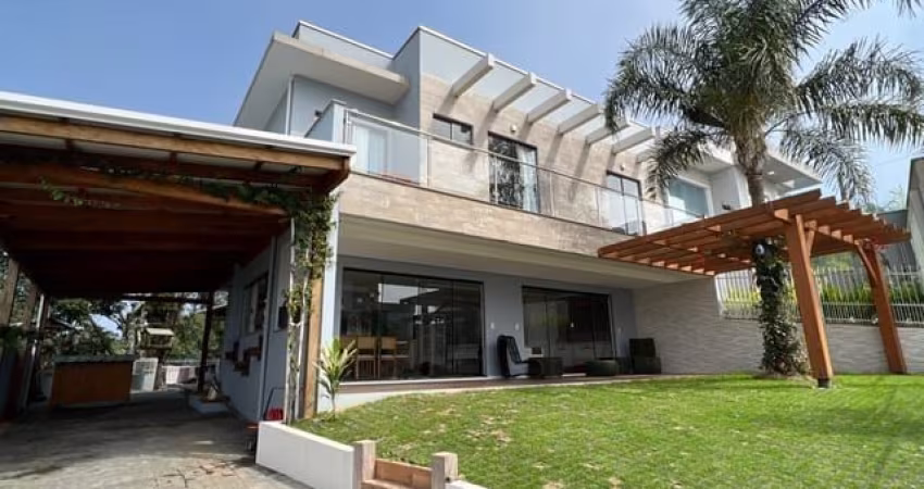 Casa Alto Padrão com Vista Mar em Penha/SC