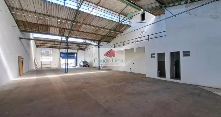 Barracão / Galpão / Depósito com 1 sala para alugar no IAPI, Salvador 