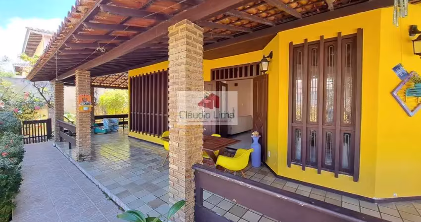Casa com 7 quartos à venda na Rua Nivaldo Domingos, 277, Ipitanga, Lauro de Freitas