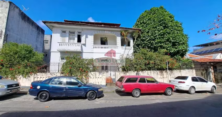Casa com 6 quartos à venda na Rua Doutor Otaviano Pimenta, 362, Matatu, Salvador