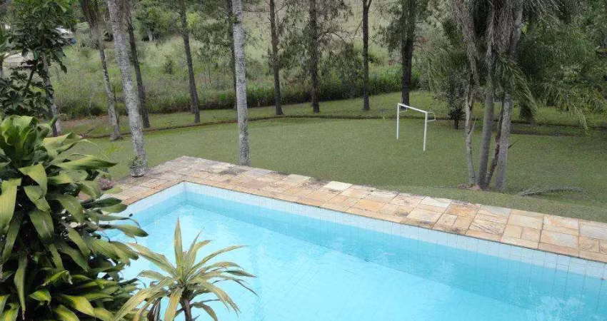 Procurando chácara com lago e lazer completo?