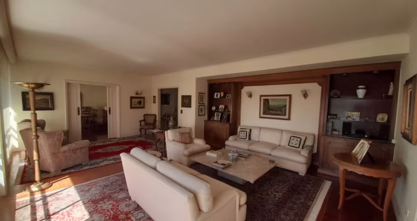 Apartamento de 352m² na Av. Paulista, 4 dormitórios.