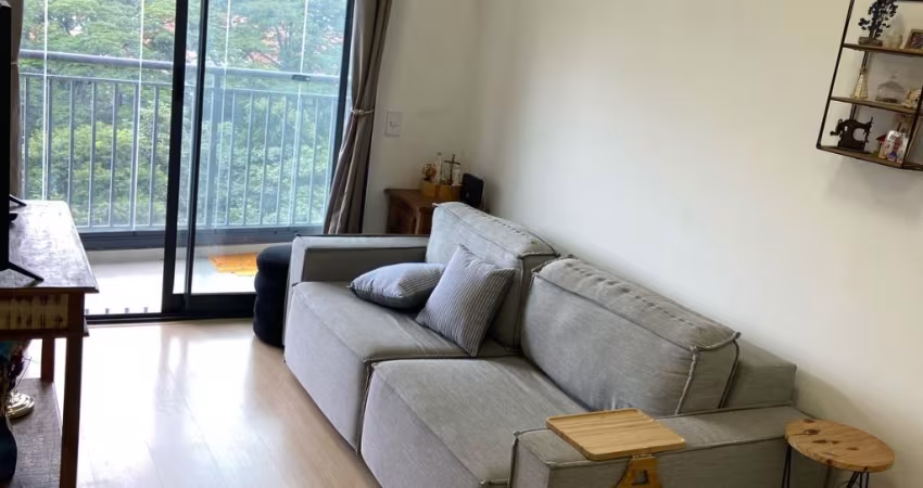 Apartamento de 2 domitórios vanrada e vaga, mobiliado