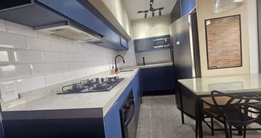 Apartamento de 2 dormitórios, com vaga mobiliado