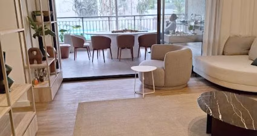Apartamento de 3 dormitórios, vaga e varanda todo Mobiliado