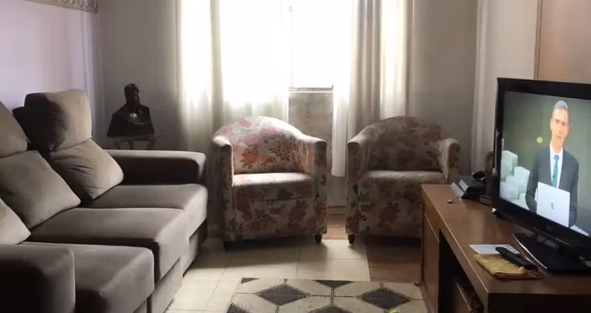 Apartamento de 3 dormitórios, 2 banheiro 1 vaga de garagem