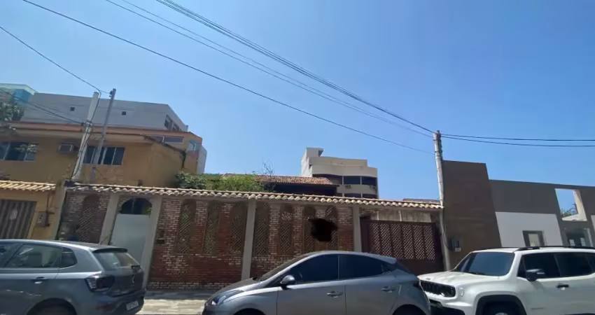 Oportunidade única – terreno comercial próximo à praia
