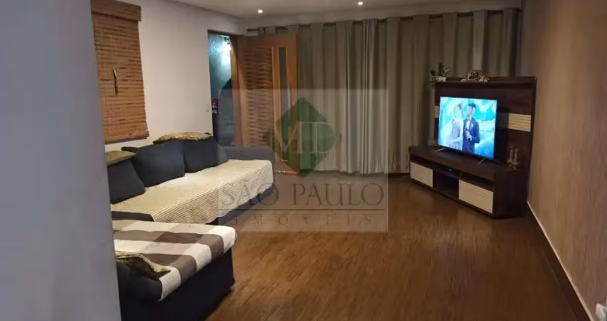 Imperdível! Casa de luxo à venda em São Caetano do Sul-SP, no bairro Cerâmica. 3 quartos, 3 suítes, 2 vagas de garagem, 258m².