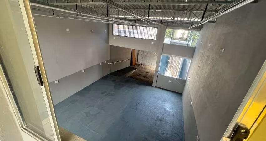 Salão para venda em São Caetano do Sul-SP, Bairro Olímpico - 215m² de área!