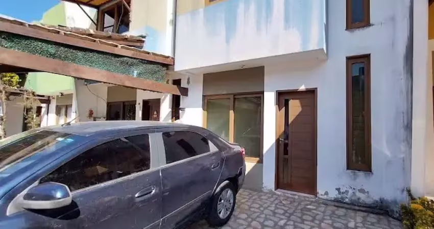 Casa duplex com 02 quartos em condomínio fechado no planalto, natal rn