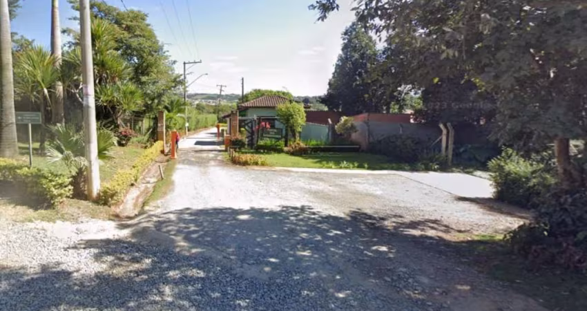Chácara a venda com 4 quartos no Portal das Laranjeiras - Araçoiaba da Serra SP