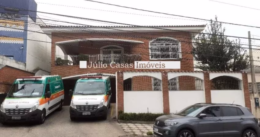 Oportunidade de casa comercial à venda  464 m2 em ótima localização.