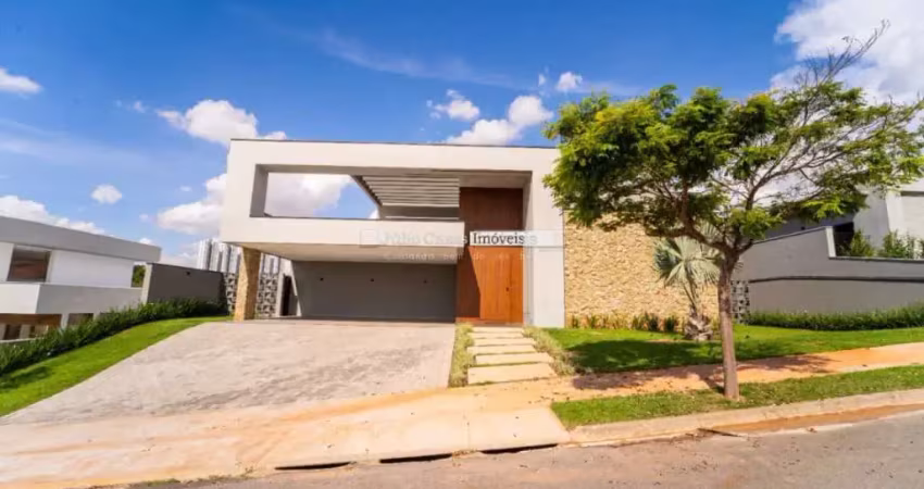 Casa a venda com 4 quartos, 440m2 no Condomínio Saint Patrick - Sorocaba