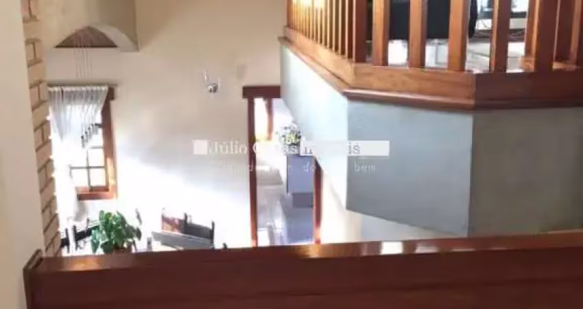 Casa no condomínio Isaura