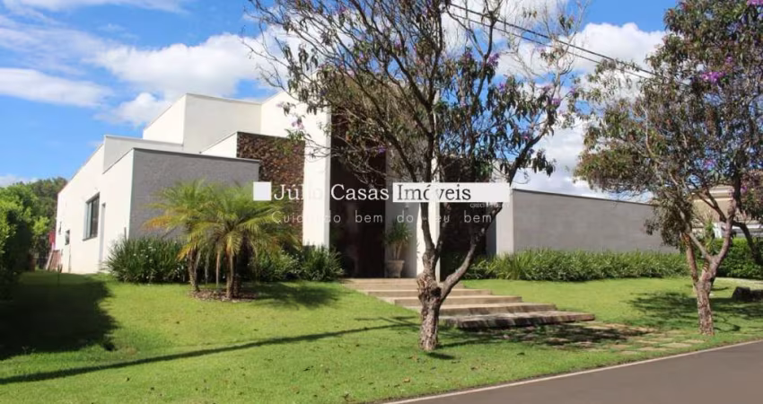 Casa a venda no Condomínio Lago Azul