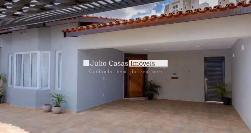 Casa térrea à venda no Parque Três Meninos