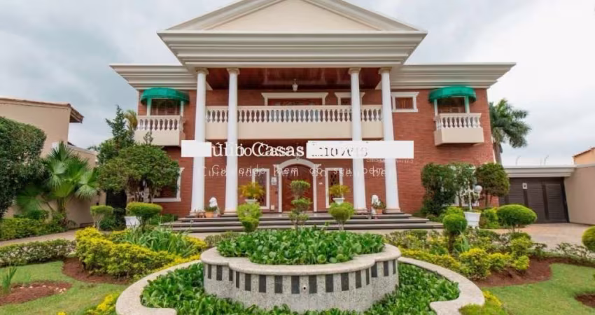Linda casa em condomínio.