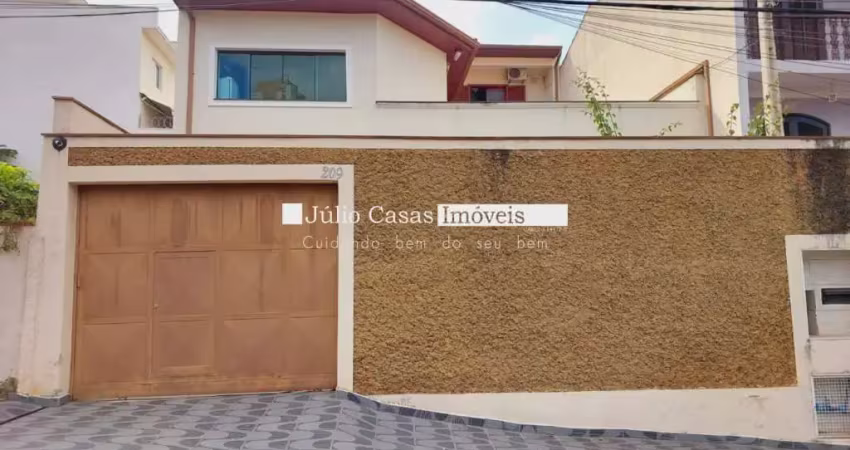 Sobrado a venda com 324 m² de área útil