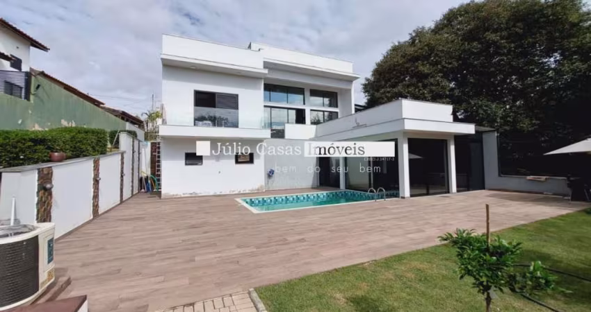 Casa a venda no condomínio Village Ipanema com 3 suítes
