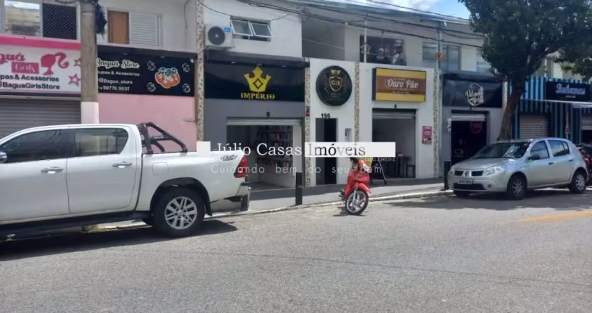 Salão comercial junto com um apartamento  à venda no barcelona