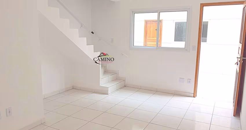 CASA NOVA - 2 DORMITÓRIOS - Enseada - 800m Praia