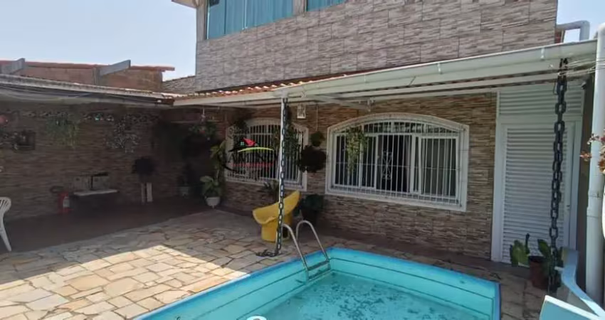 Casa com 4 quartos à venda na Vila Ligya, Guarujá 