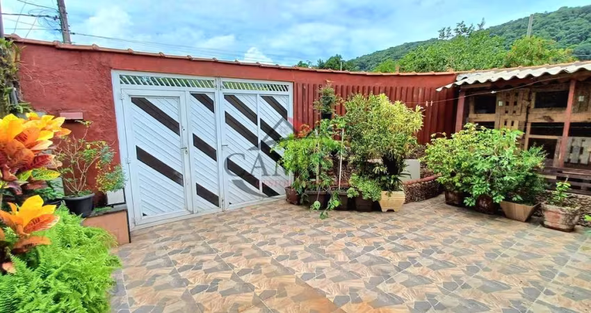 CASA TÉRREA COM QUINTAL NO VITORIA PARK