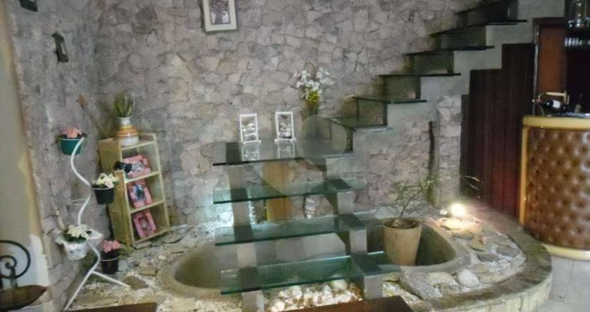 Sobrado com 4 quartos à venda em Vila Mazzei - SP