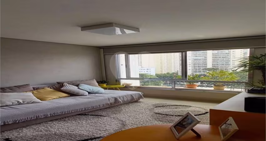 Apartamento com 1 quartos à venda em Cambuci - SP