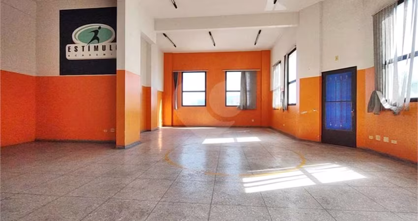 Prédio inteiro à venda ou para locação em Jardim Peri - SP