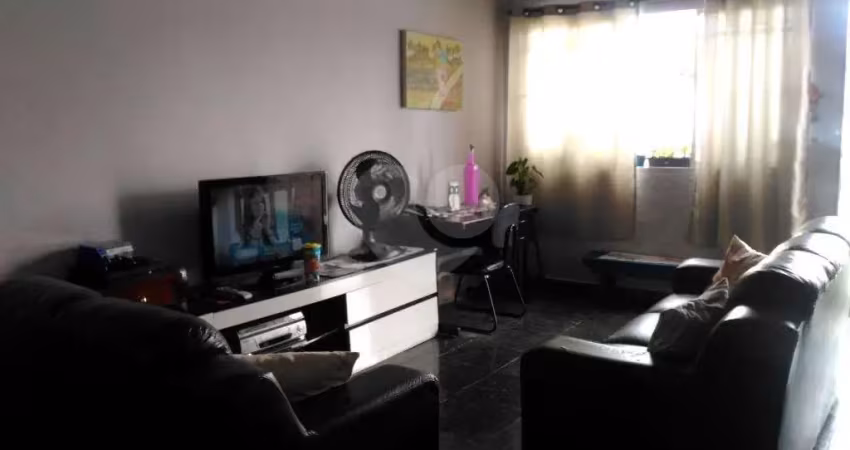 Casa com 2 quartos à venda na Avenida Gabriela Mistral, Penha, São Paulo