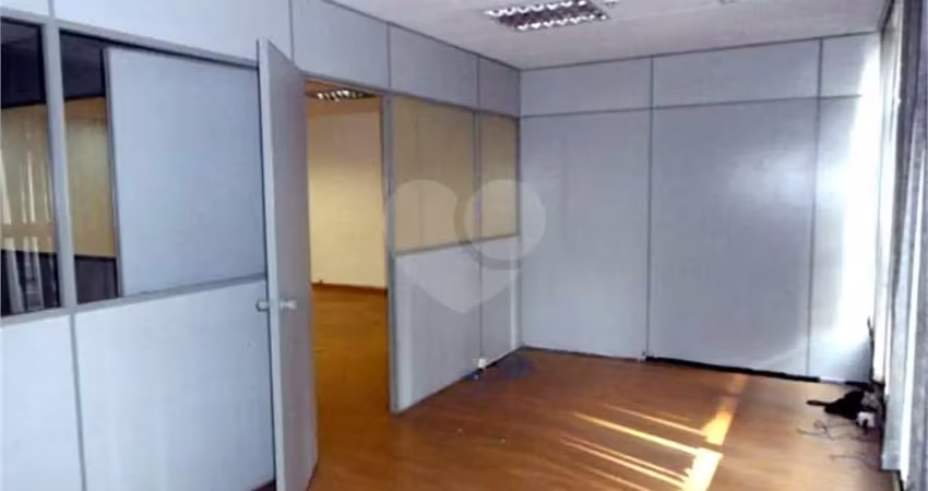 Sala comercial à venda na Largo São Bento, Centro, São Paulo