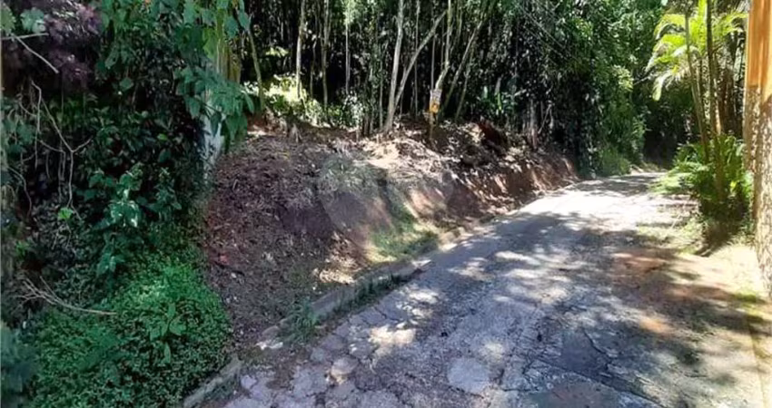 Terreno à venda na Alamedda Sibipirunas, Serra da Cantareira, Mairiporã
