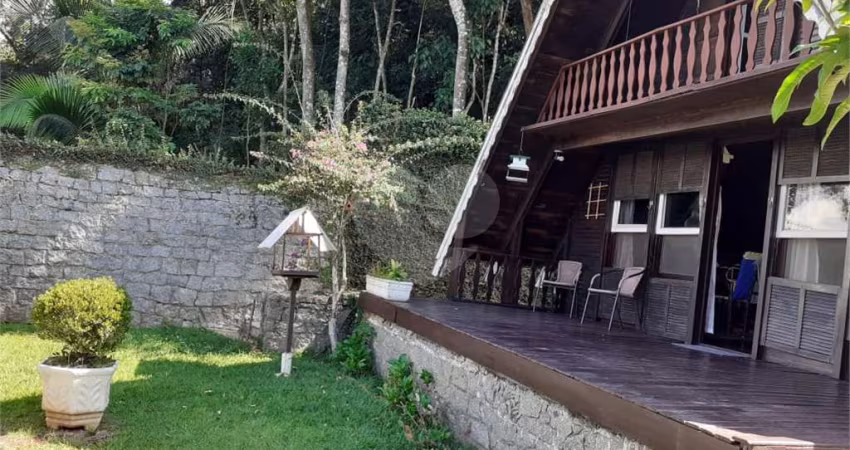 Sobrado com 3 quartos à venda em Samambaia - SP