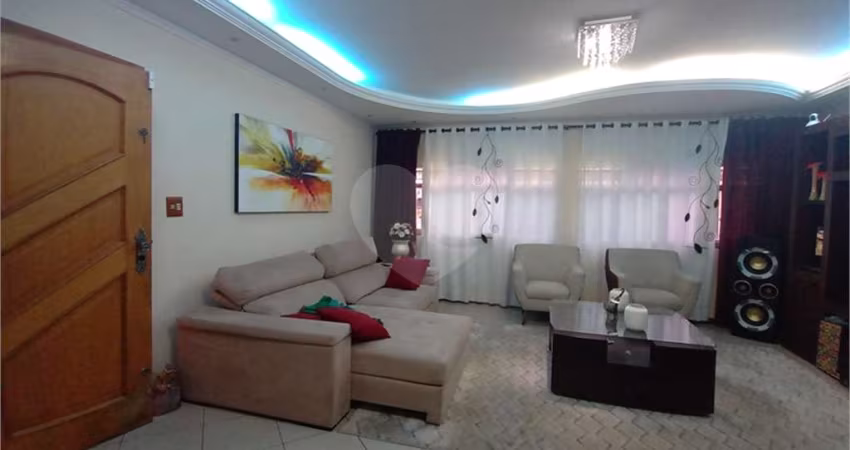 Sobrado com 4 quartos à venda em Jardim Guapira - SP