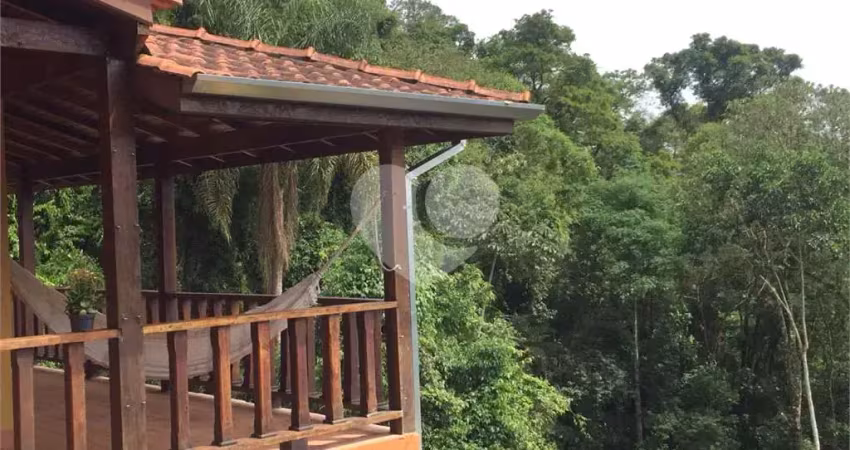 Casa em condomínio fechado com 4 quartos à venda na Das Gaivotas, Serra da Cantareira, Mairiporã