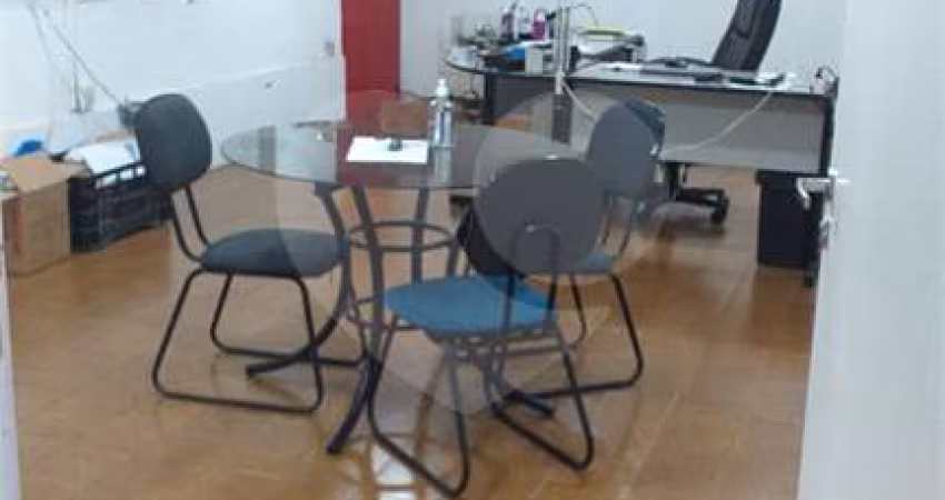 Casa térrea com 2 quartos à venda em Socorro - SP