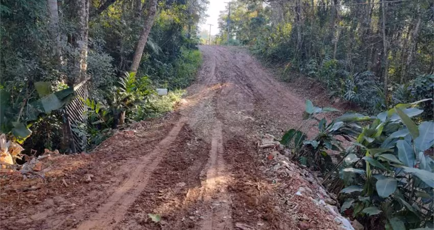 Terreno à venda na Santos, Serra da Cantareira, Mairiporã
