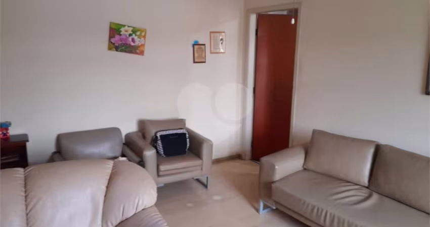 Sobrado com 2 quartos à venda em Bortolândia - SP