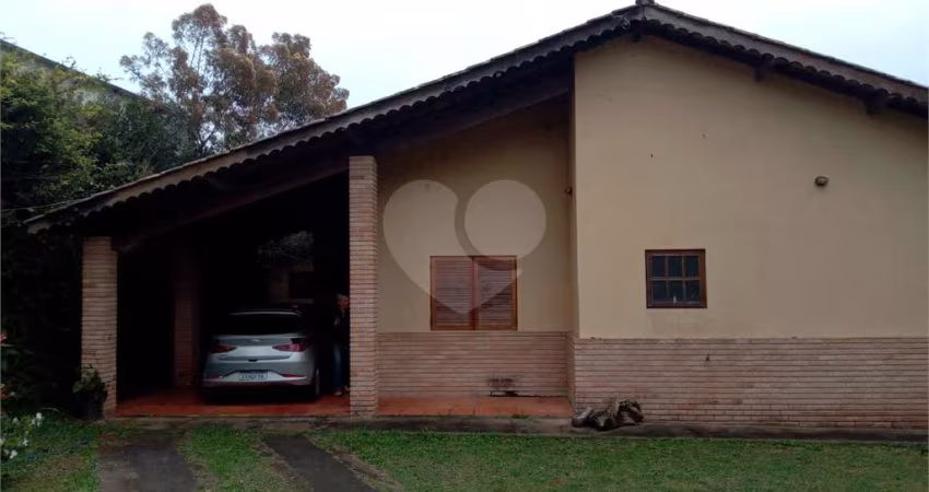 Condomínio com 3 quartos à venda em São Vicente - SP