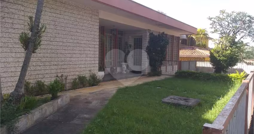 Casa com 4 quartos à venda na Rua Santo Antônio, Vila Galvão, Guarulhos