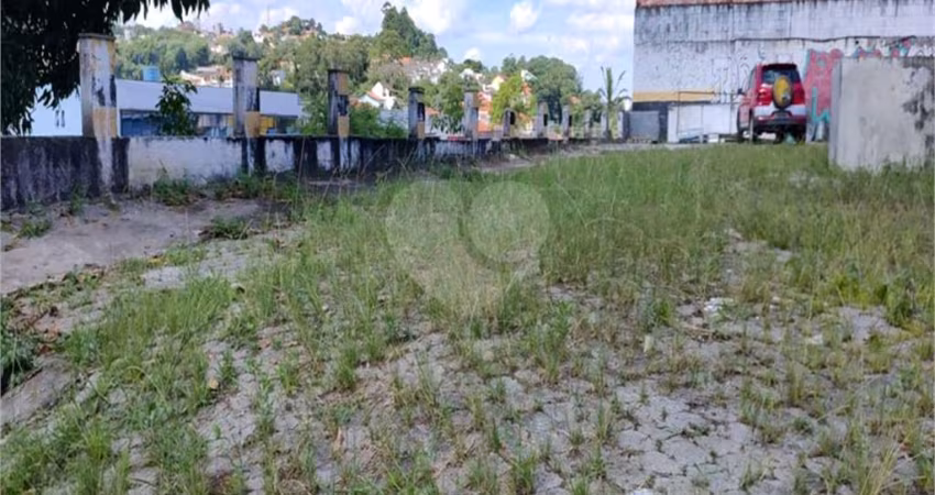 Terreno à venda em Vila Albertina - SP