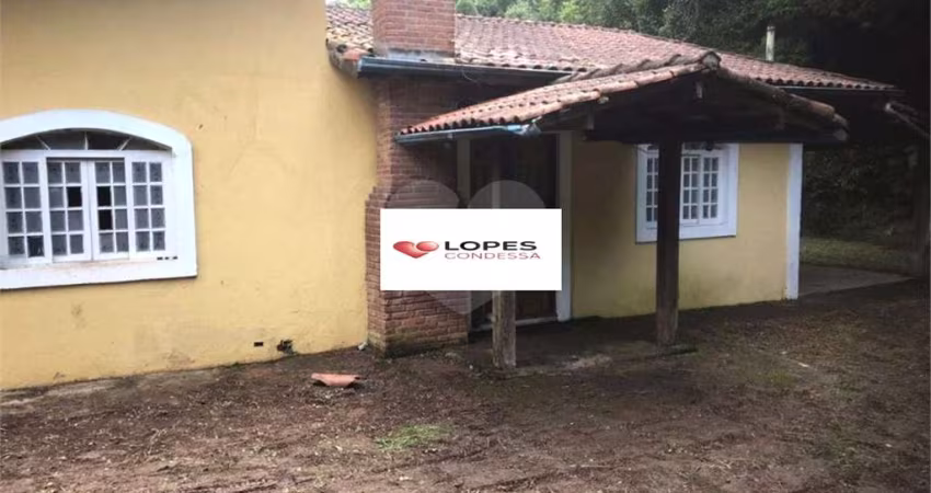 Casa térrea com 3 quartos à venda em Roseira - SP